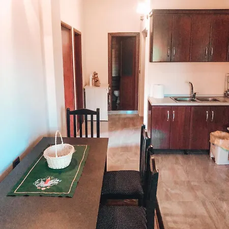 Apartament *